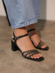 Nyra | Black